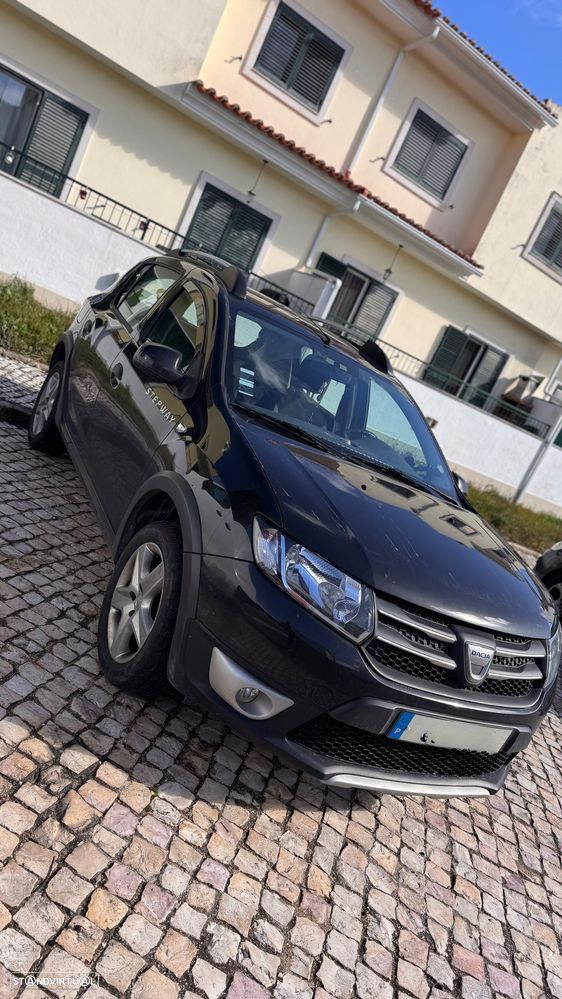 Dacia Sandero 1.5 dCi Stepway - 1
