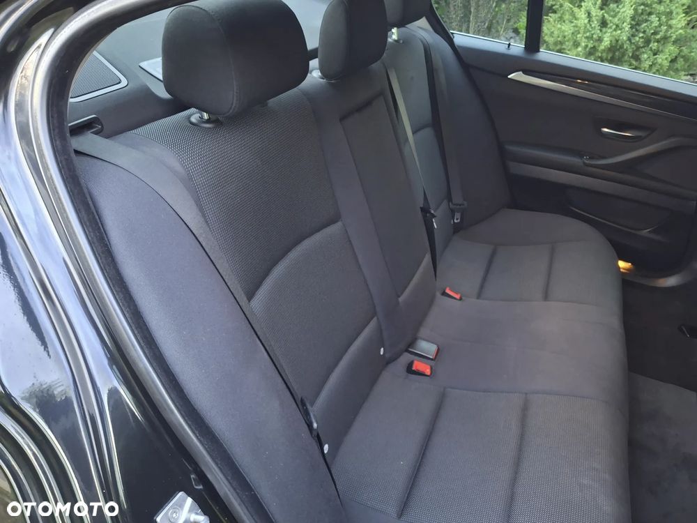 BMW Seria 5 520d - 16
