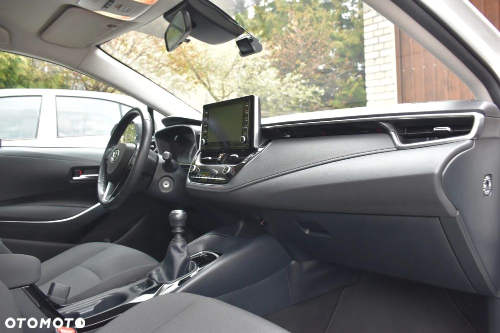 Toyota Corolla 1.6 Comfort - 18