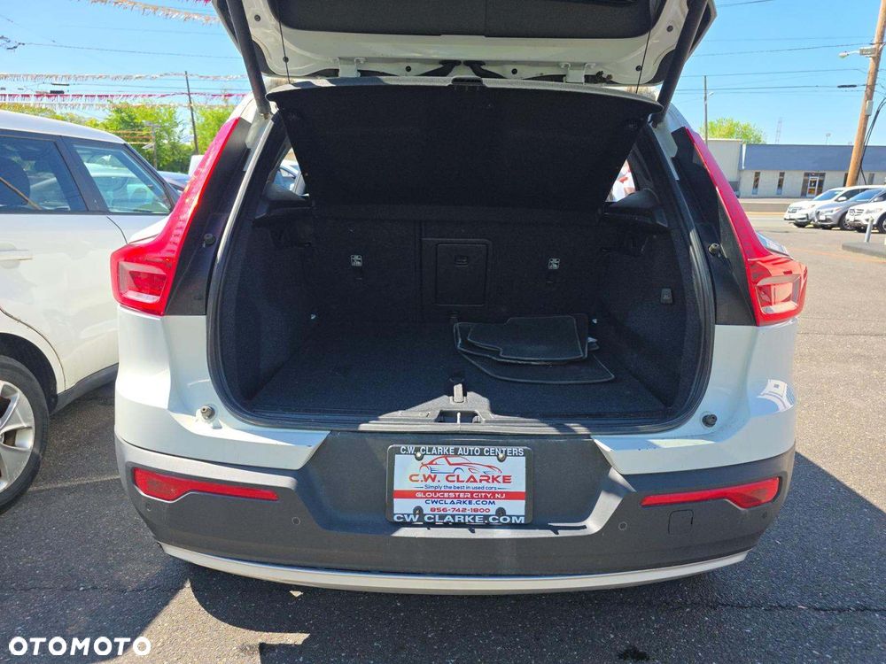 Volvo XC 40 T5 AWD Geartronic Momentum - 5
