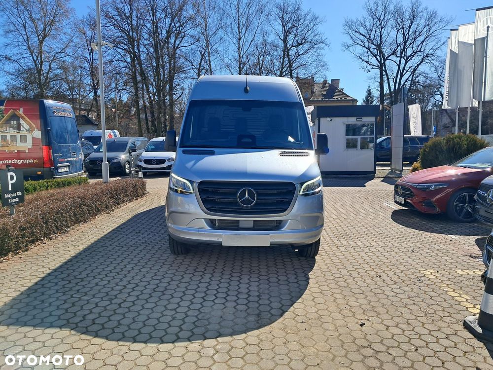 Mercedes-Benz Sprinter 319 - 2