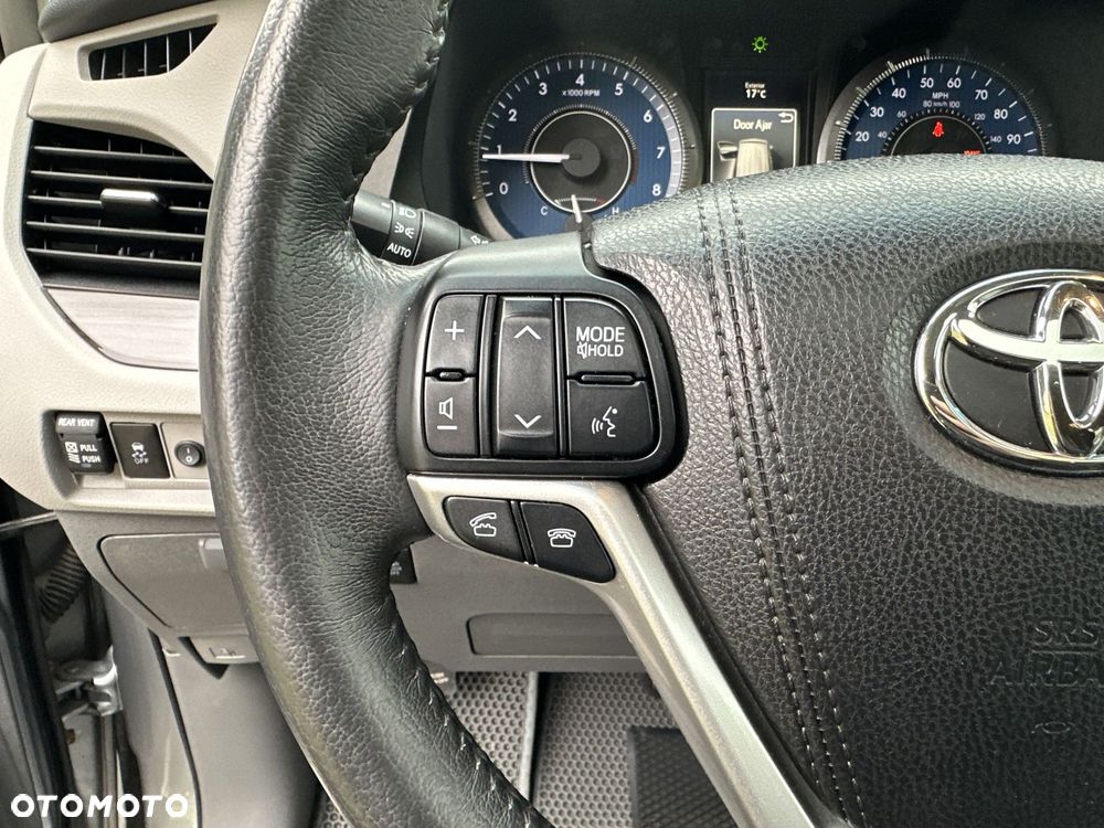 Toyota Sienna - 13