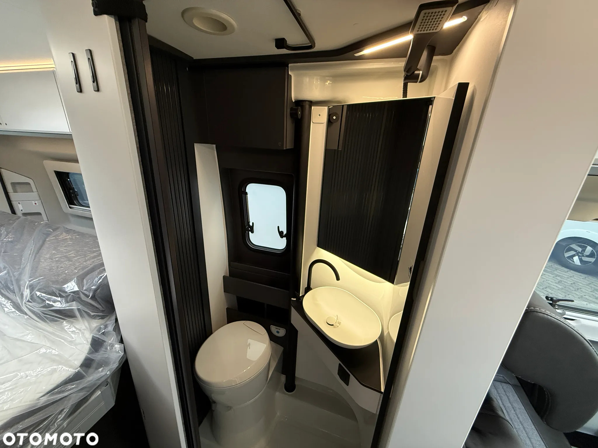 Adria Twin Supreme 640 SGX - 19