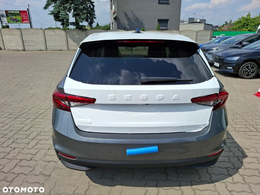 Skoda Fabia 1.0 TSI Drive DSG - 10