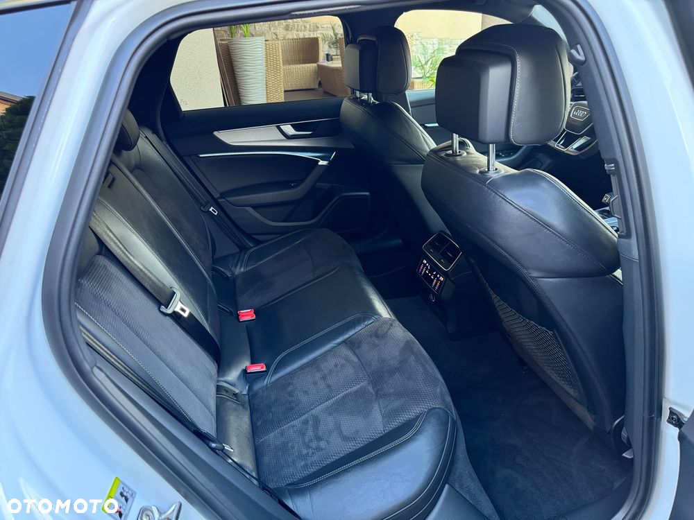 Audi A6 Avant 3.0 TDI quattro S tronic - 38
