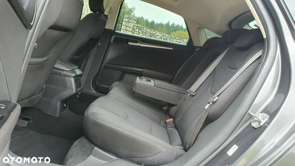 Ford Mondeo - 9