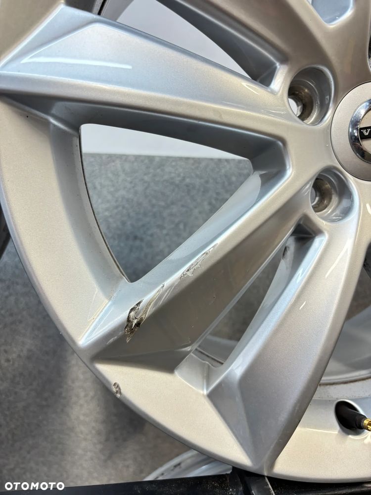 4 Felgi Alu. Volvo S60, V60, V70, 17", 31471309, K3 B400CC - 18