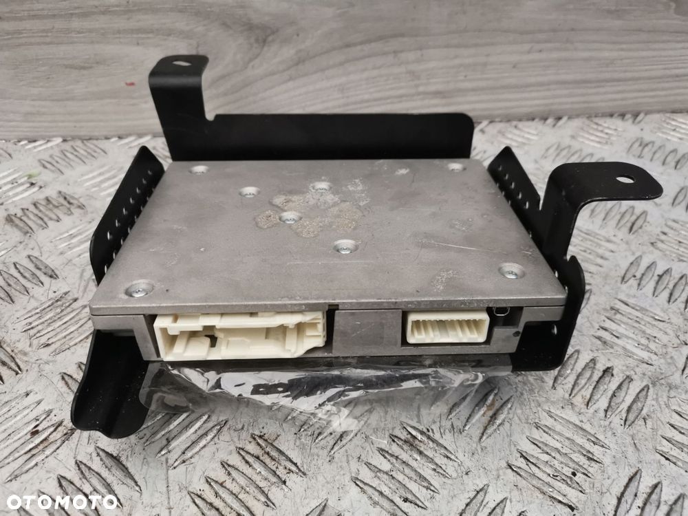 SUBARU XV 17-22 USA WZMACNIACZ 86221FL010 - 3