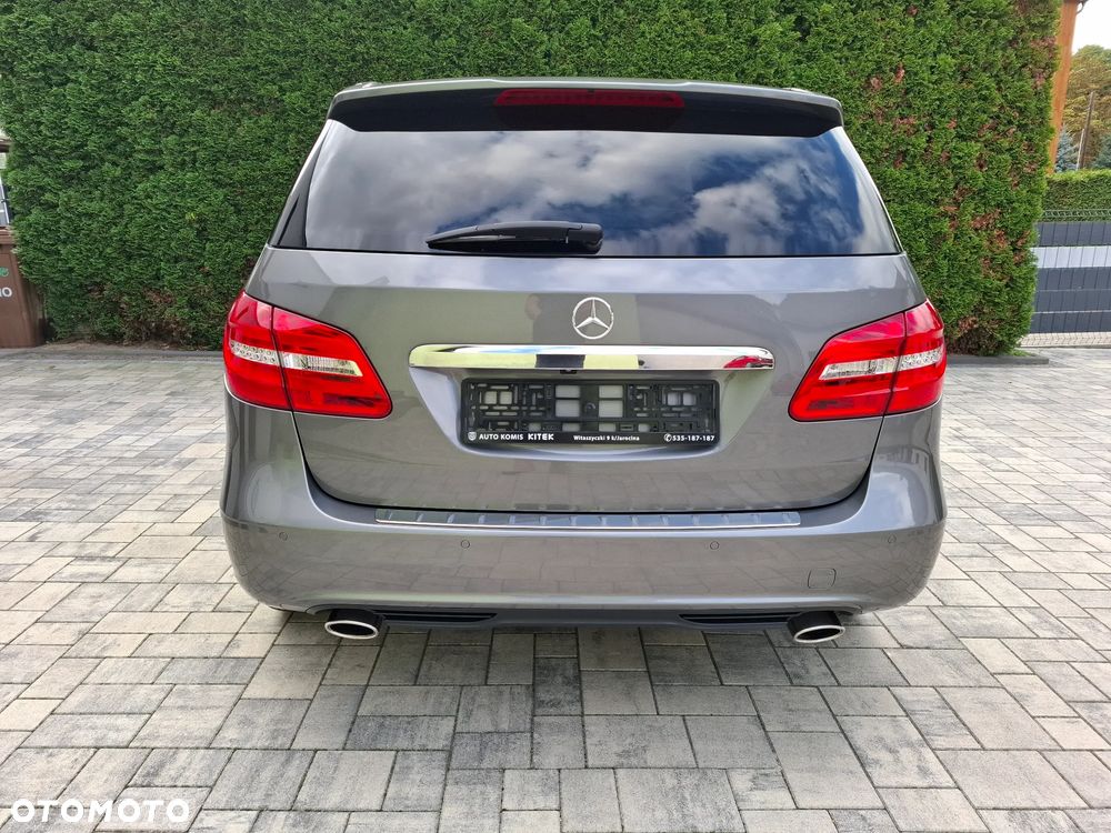 Mercedes-Benz Klasa B 200 (BlueEFFICIENCY) - 9