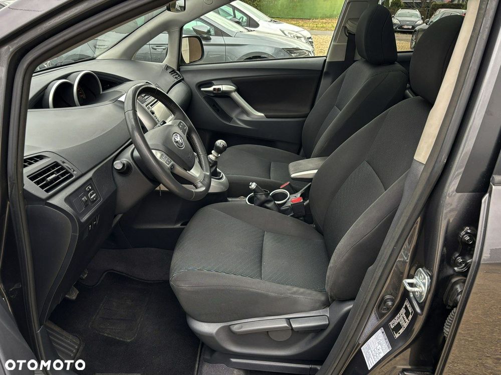 Toyota Verso 1.8 Premium 7os - 13