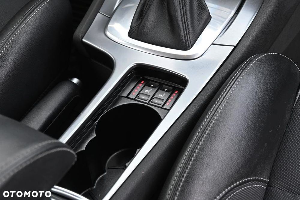 Ford Mondeo - 35