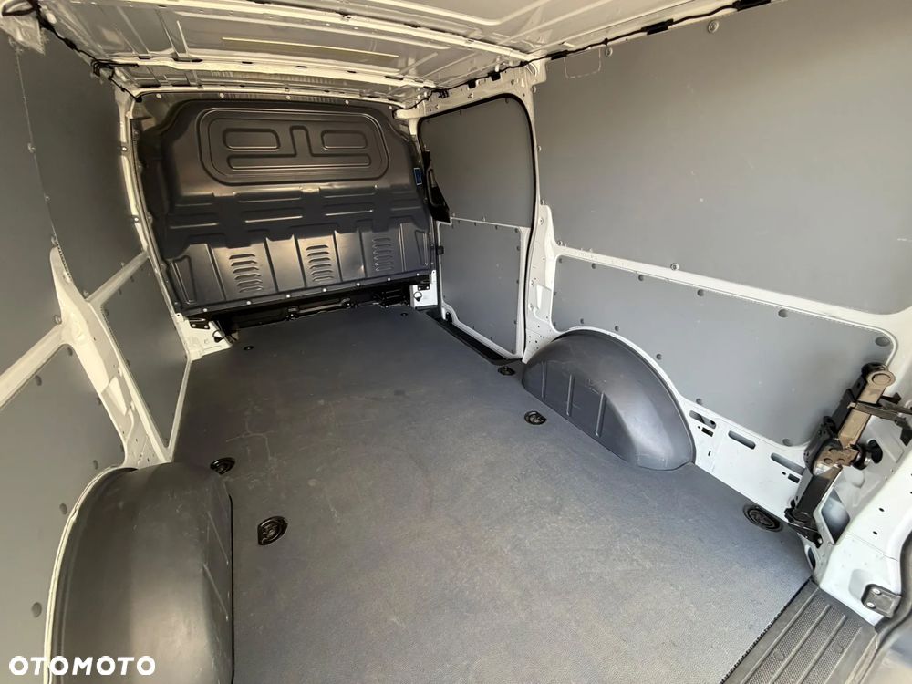 Mercedes-Benz Vito 116 CDI Furgon Długi - 20