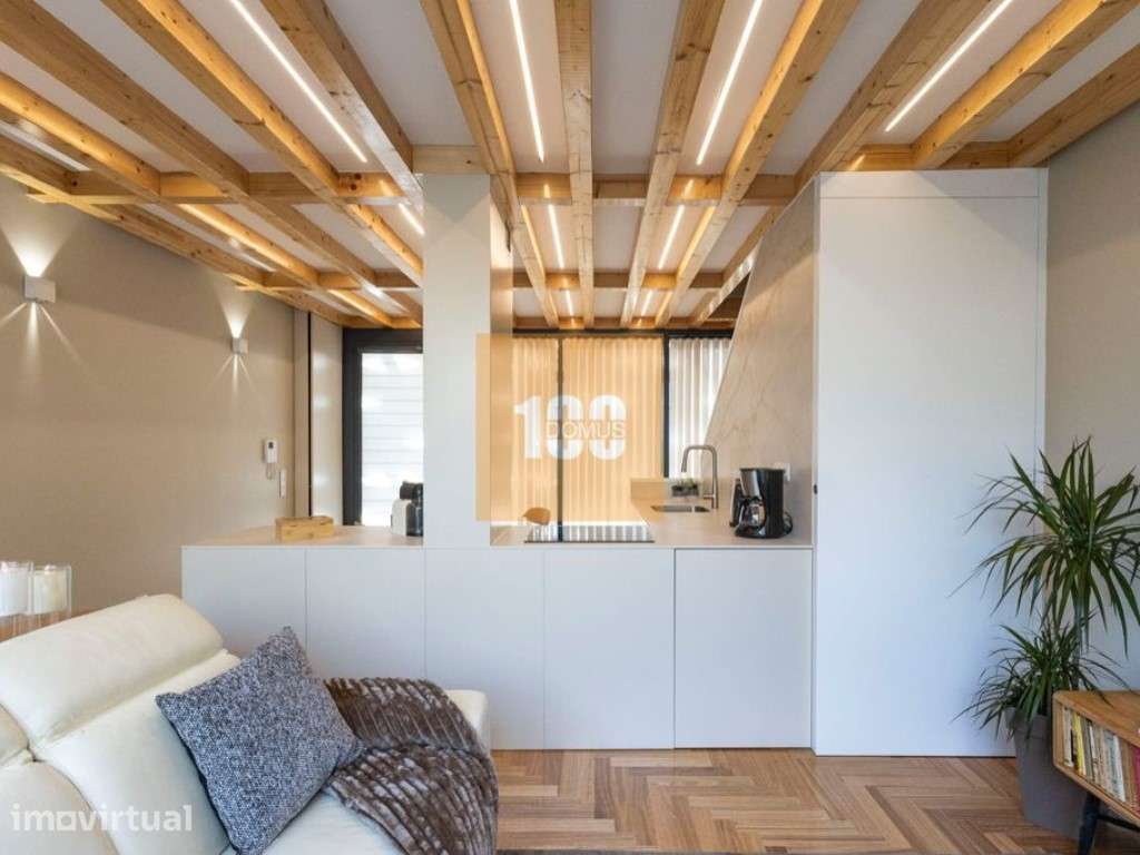 Moradia V2 com terraço e garagem - Grande imagem: 4/17