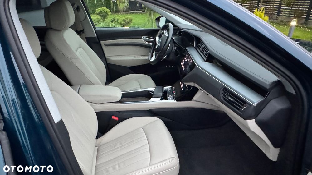 Audi e-tron 50 Quattro - 15
