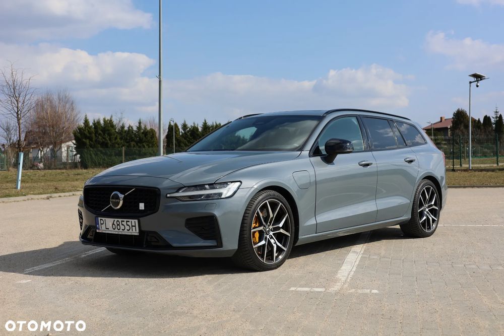 Volvo V60 T8 AWD Plus Dark - 13