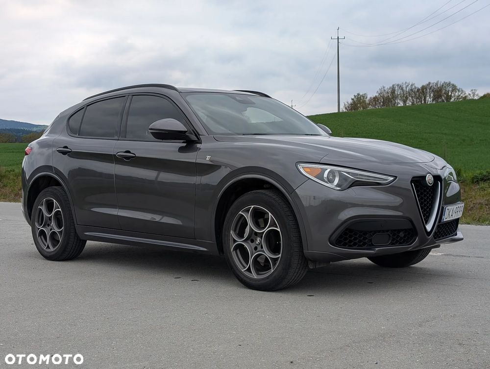 Alfa Romeo Stelvio 2.0 Turbo 16V AT8-Q4 Ti - 7