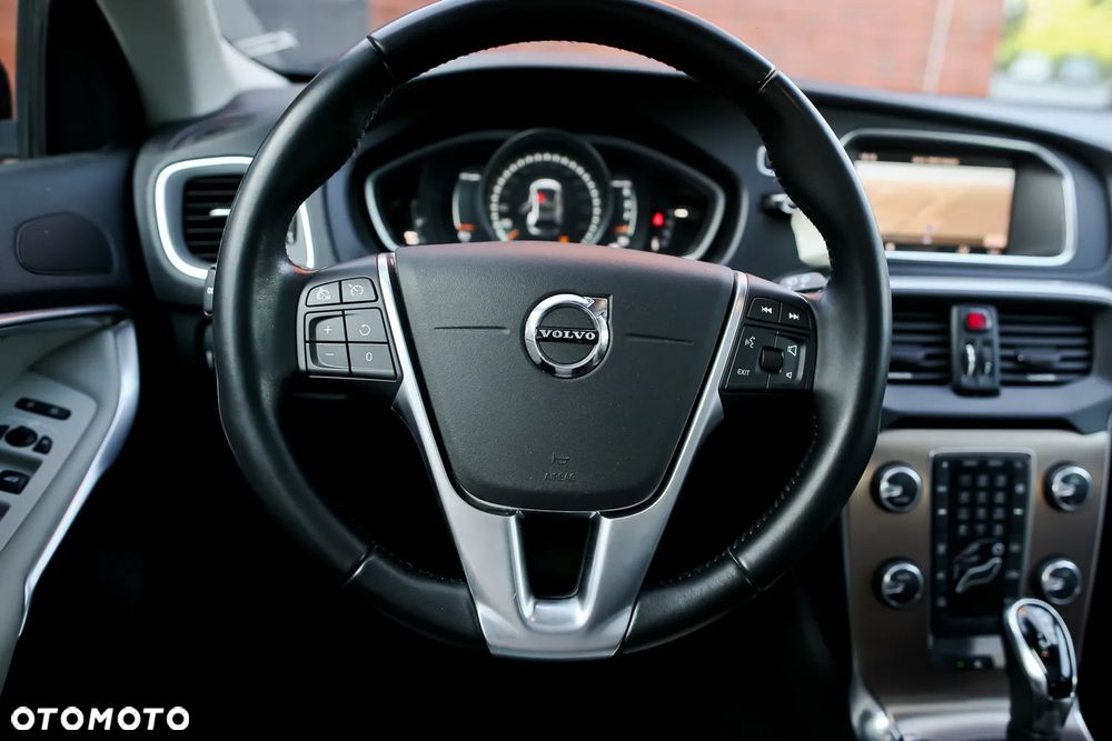 Volvo V40 Cross Country D3 Geartronic Momentum - 22