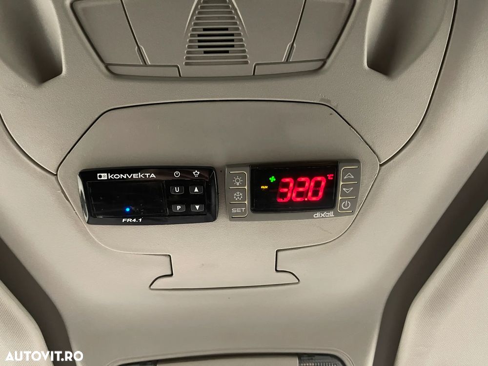 Ford Transit Connect - 15