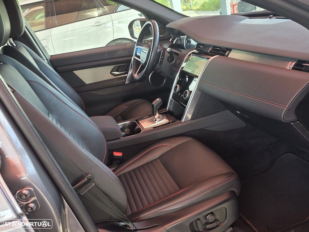 Land Rover Discovery Sport 1.5 I3 P300e AWD R-Dynamic S - 16