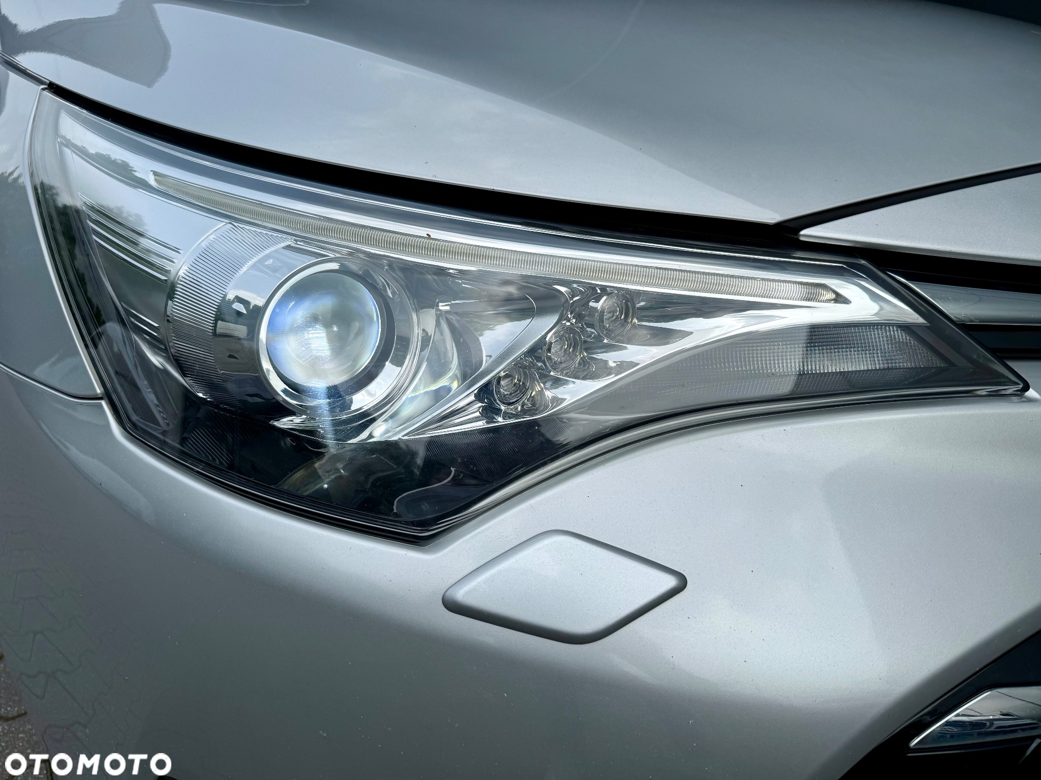 Toyota Avensis - 11