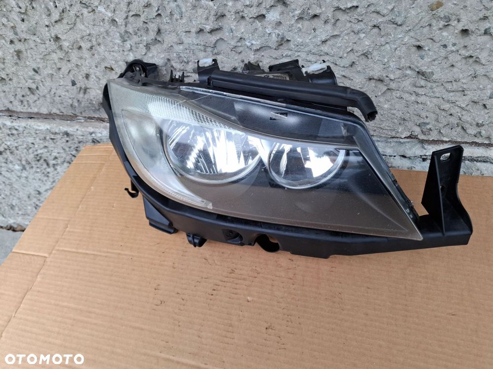 LAMPA PRZEDNIA PRAWA BMW E90 E91 05/08r - 5