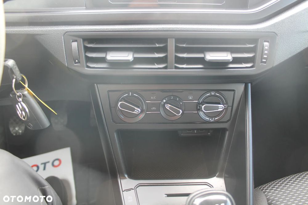 Volkswagen Polo 1.0 - 20