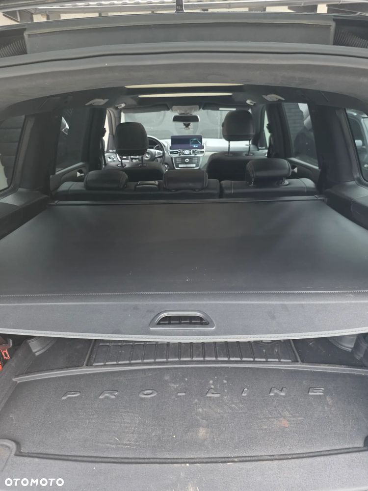 Mercedes-Benz GLS 350 d 4-Matic - 22