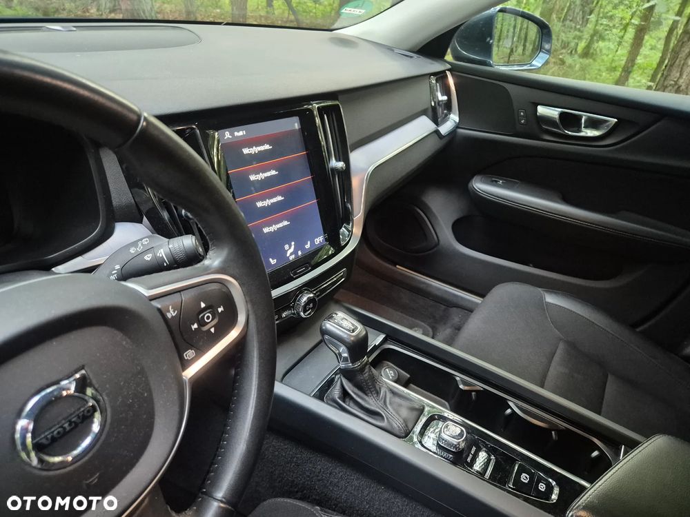 Volvo V60 D3 Momentum Pro - 10