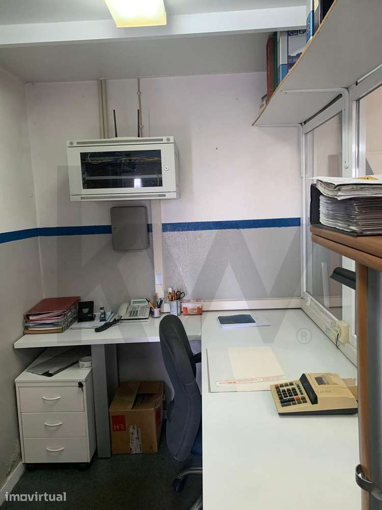 Venda de prédio para armazém e actividade industrial na Palhaça - Grande imagem: 3/9