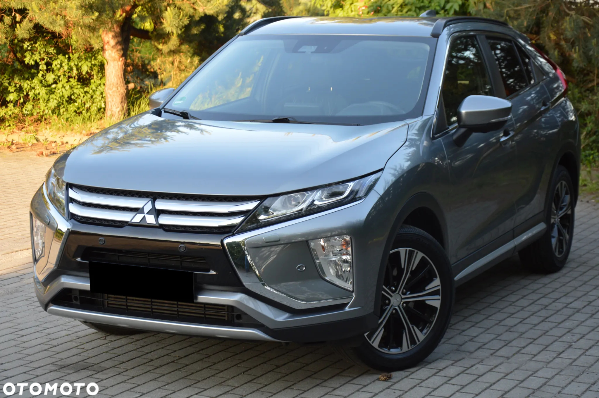 Mitsubishi Eclipse Cross 1.5 T Intense - 2