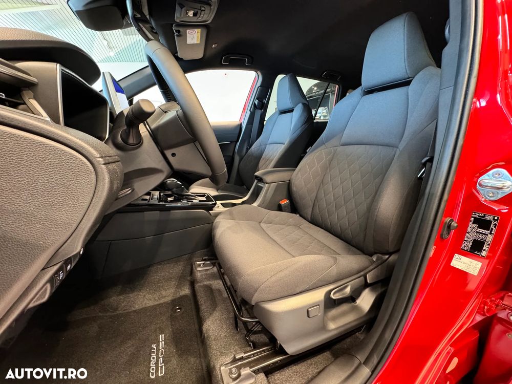 Toyota Corolla Cross - 21