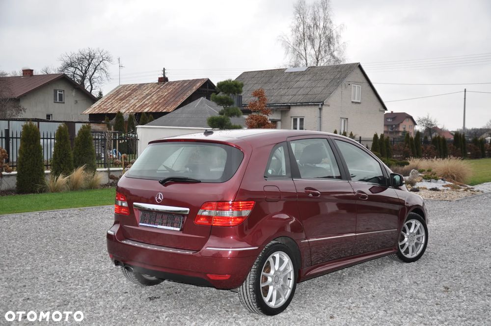 Mercedes-Benz Klasa B 150 Special Edition - 2