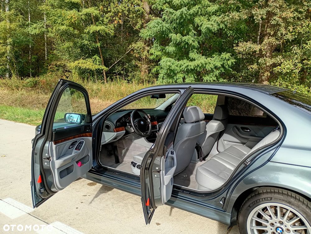 BMW Seria 5 - 24
