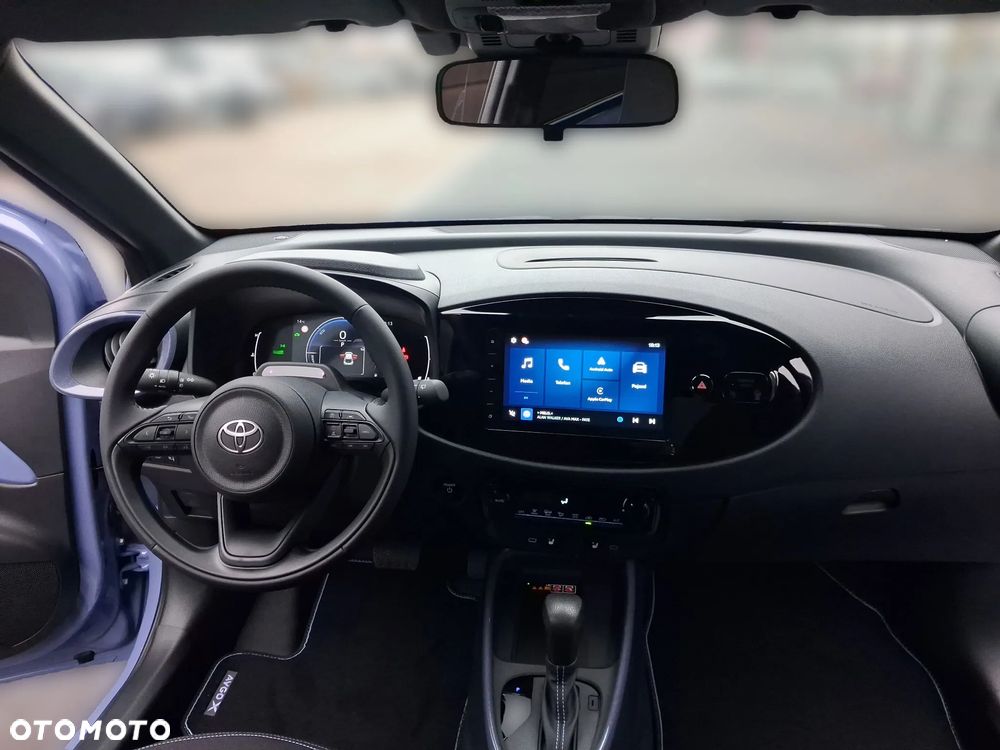 Toyota Aygo X Hybrid 1.5 Style e-CVT - 11