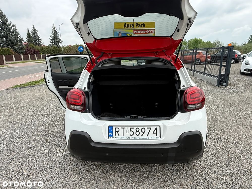 Citroën C3 Pure Tech 82 SHINE - 33