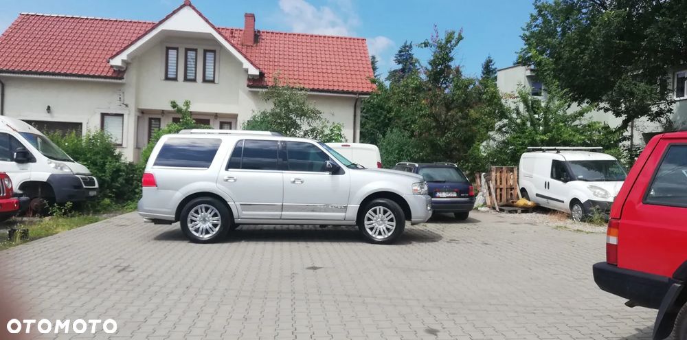 Lincoln Navigator 5.4 L 4x4 - 9