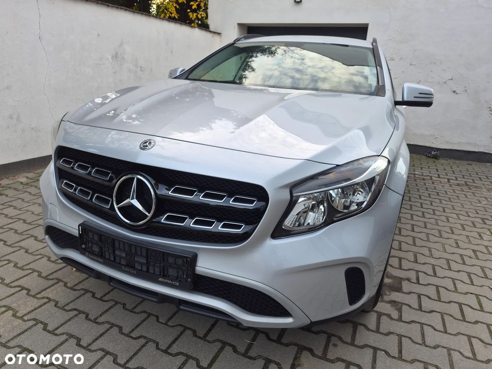 Mercedes-Benz Gla 2019 photo 2