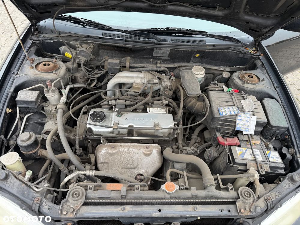 Mitsubishi Colt 2003 photo 3