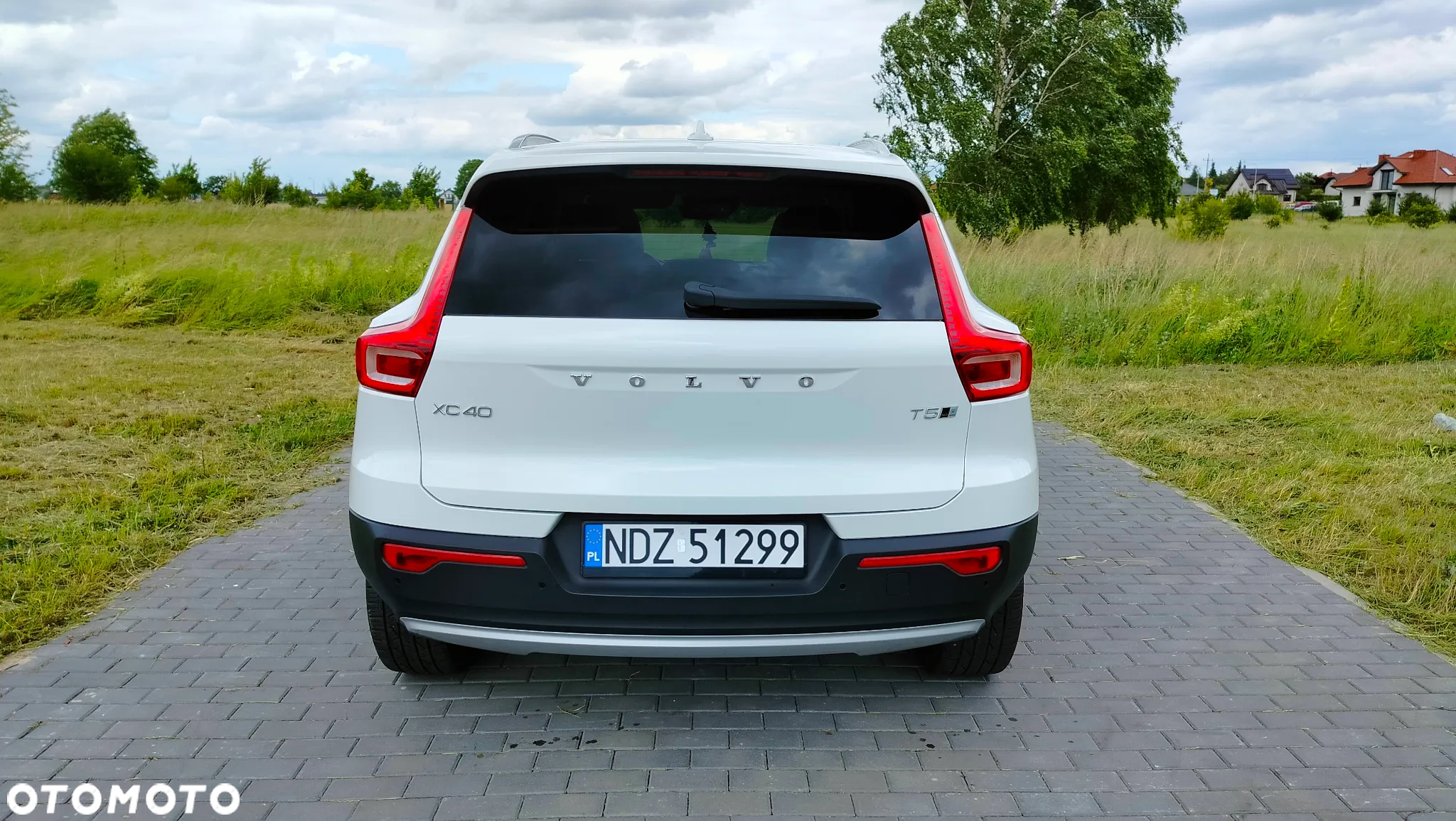 Volvo XC 40 T5 AWD Momentum Pro - 21