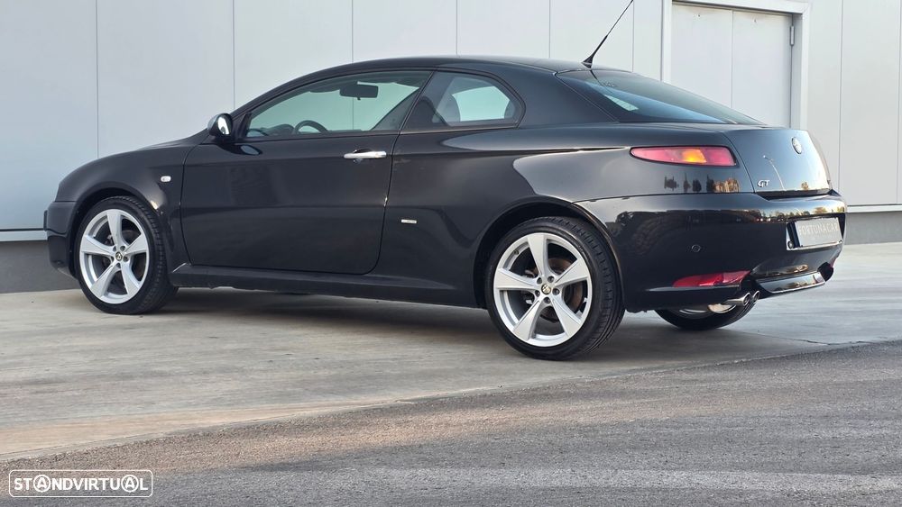 Alfa Romeo GT 1.9 JTD M-JET Q2 - 11