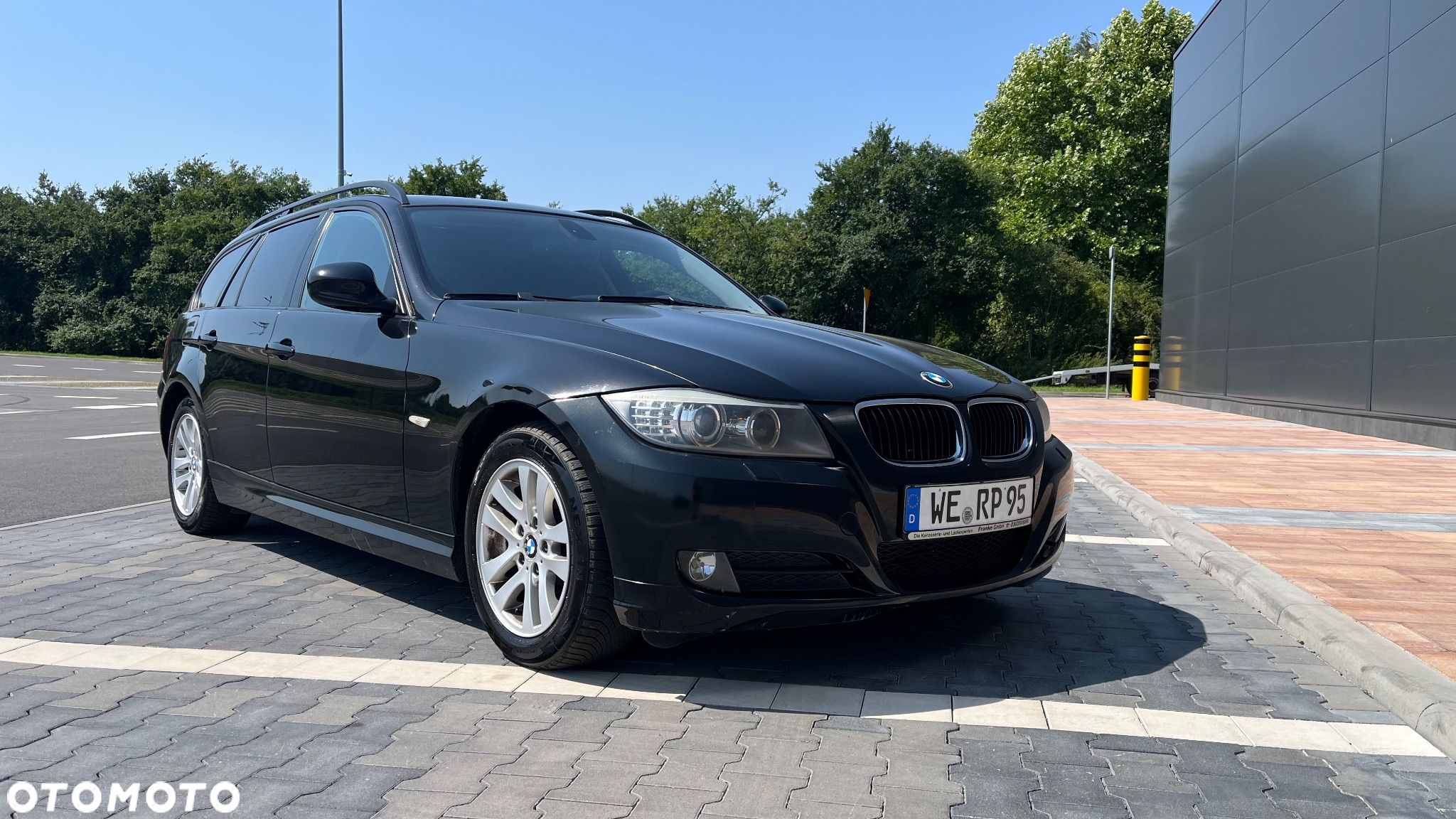 BMW Seria 3 320d DPF Touring - 1