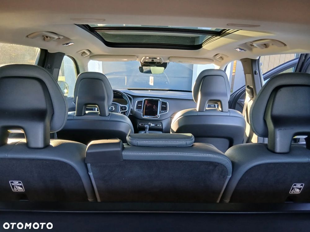 Volvo XC 90 - 26
