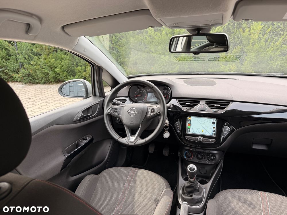 Opel Corsa 1.4 16V Cosmo - 11