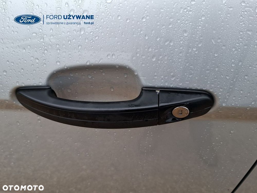 Ford Transit Connect - 22
