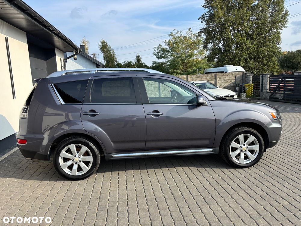 Mitsubishi Outlander - 5