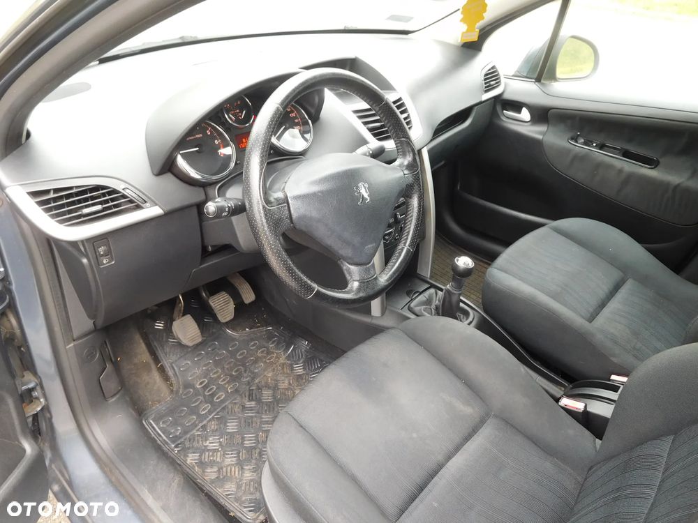 Peugeot 207 1.4 Trendy - 5