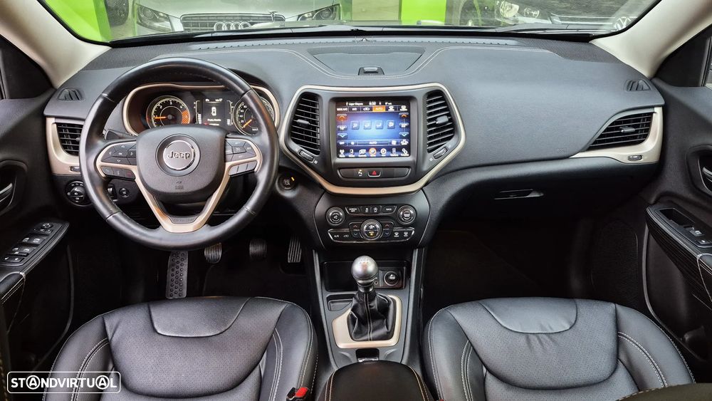 Jeep Cherokee 2.0 MJD Longitude - 9