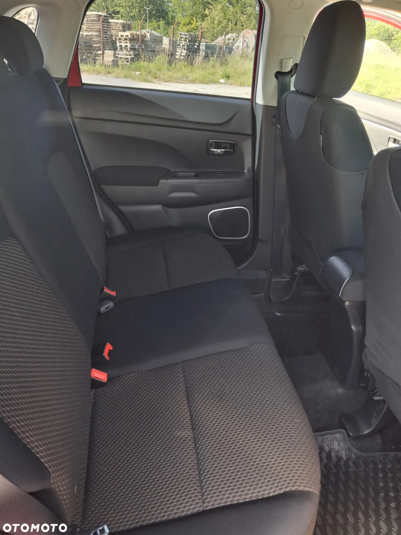 Mitsubishi ASX 1.6 Inform - 11