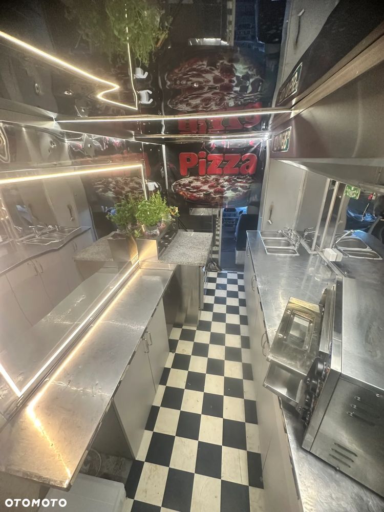 Mercedes-Benz 308CDI - 15