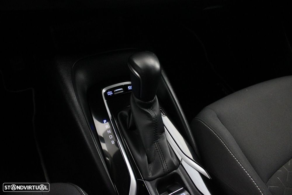 Toyota Corolla 1.8 Hybrid Comfort - 22